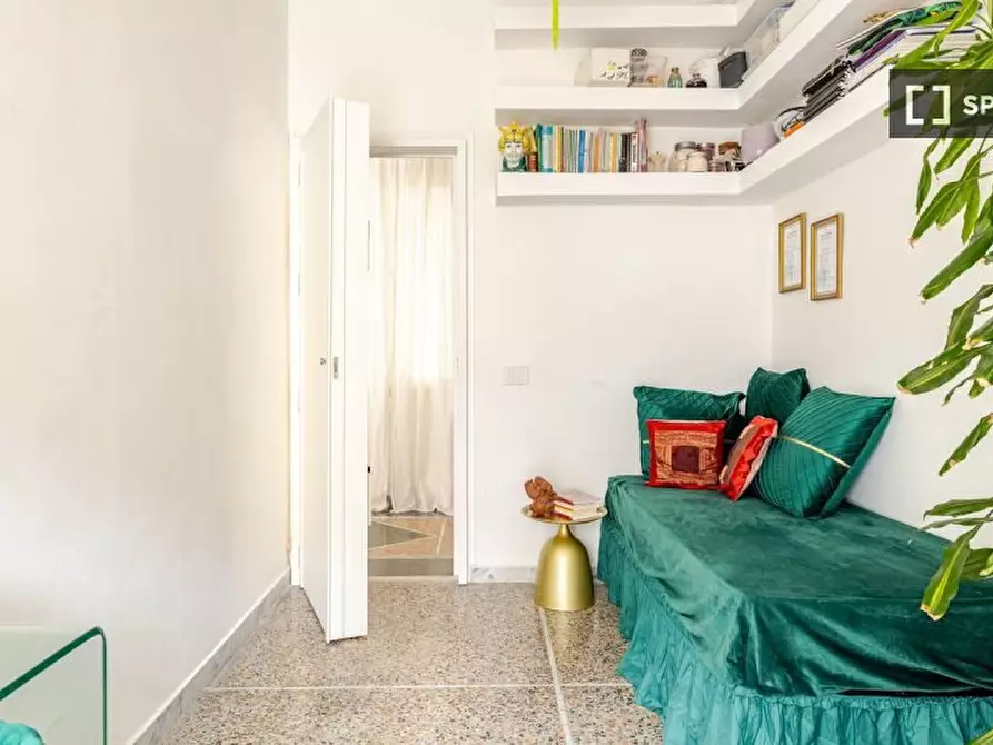 Immagine 19 di Appartamento in affitto  in Via Tolero a Roma