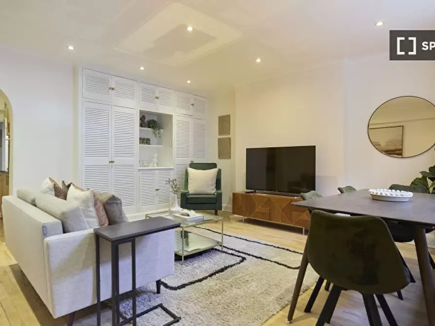 Immagine 1 di Appartamento in affitto  in Albion St a Paddington