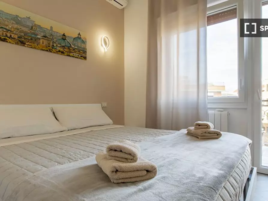 Immagine 13 di Appartamento in affitto  in Piazza Civitella Paganico a Roma