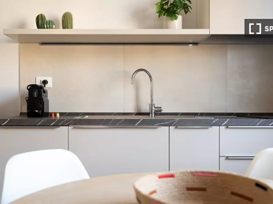 Immagine 6 di Appartamento in affitto  in Via Val d'Ossola a Milano