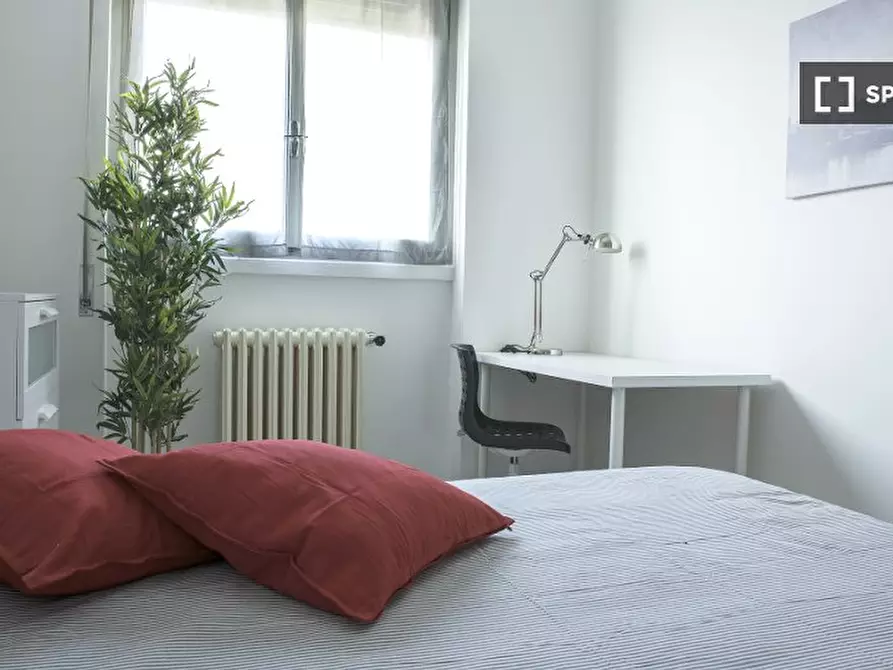 Immagine 9 di Camera condivisa in affitto  in Via Federico Engels a Milano