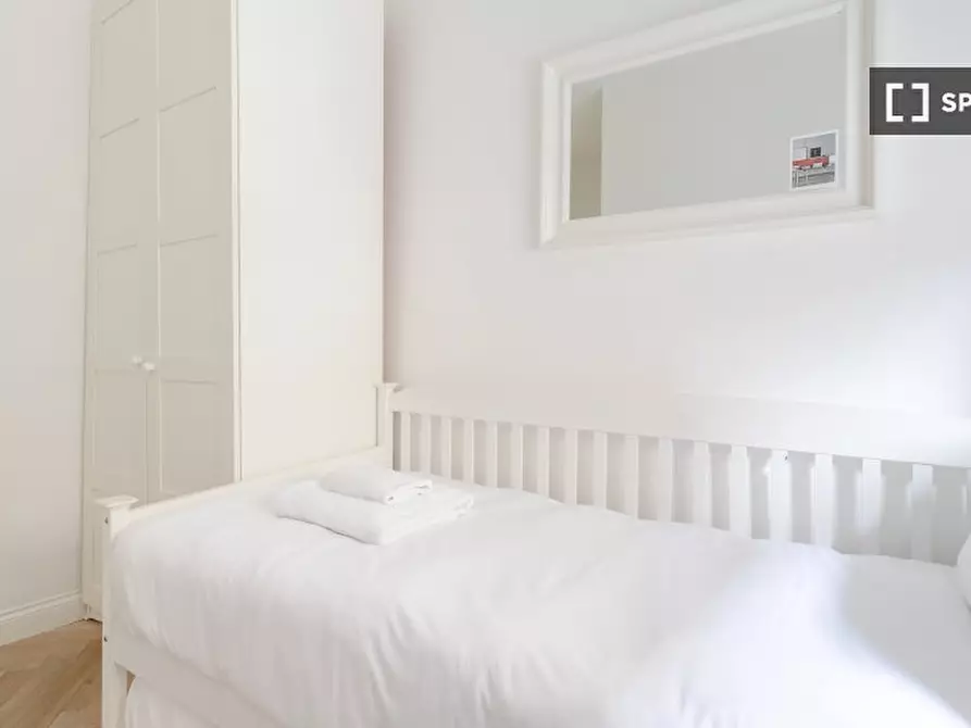 Immagine 3 di Appartamento in affitto  in flat a Camden Town