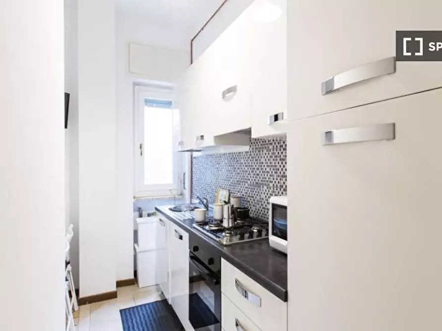 Immagine 13 di Camera condivisa in affitto  in Via Moncalvo a Milano