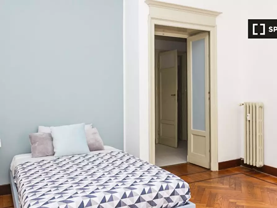 Immagine 6 di Camera condivisa in affitto  in Viale Regina Giovanna a Milano