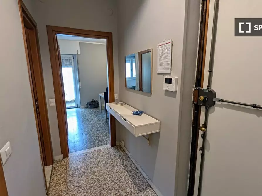 Immagine 4 di Camera condivisa in affitto  in Via Monte Generoso a Milano