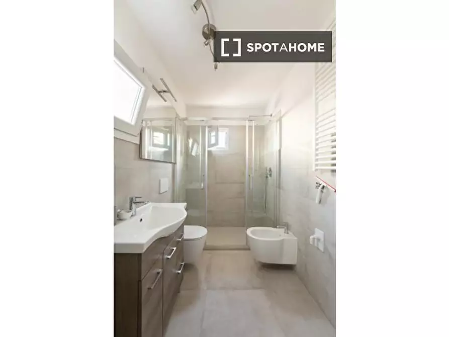 Immagine 2 di Appartamento in affitto  in Via dell'Albero a Firenze