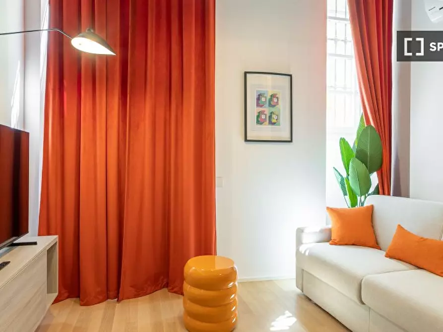 Immagine 9 di Ufficio in affitto  in Via Borromei a Milano