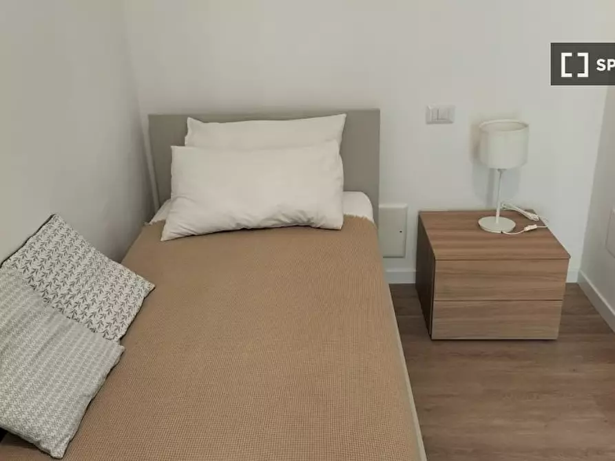 Immagine 2 di Camera condivisa in affitto  in Via Domenico Turazza a Padova