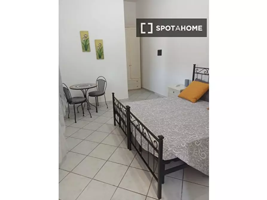 Immagine 5 di Camera condivisa in affitto  in Via Fraconalto a Roma