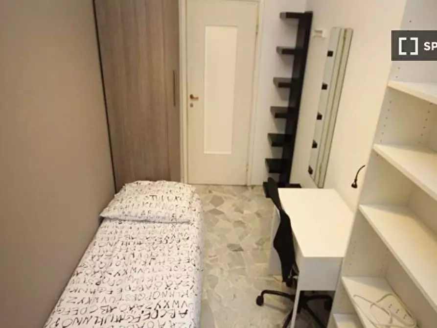 Immagine 12 di Camera condivisa in affitto  in Via Salvatore Barzilai a Milano