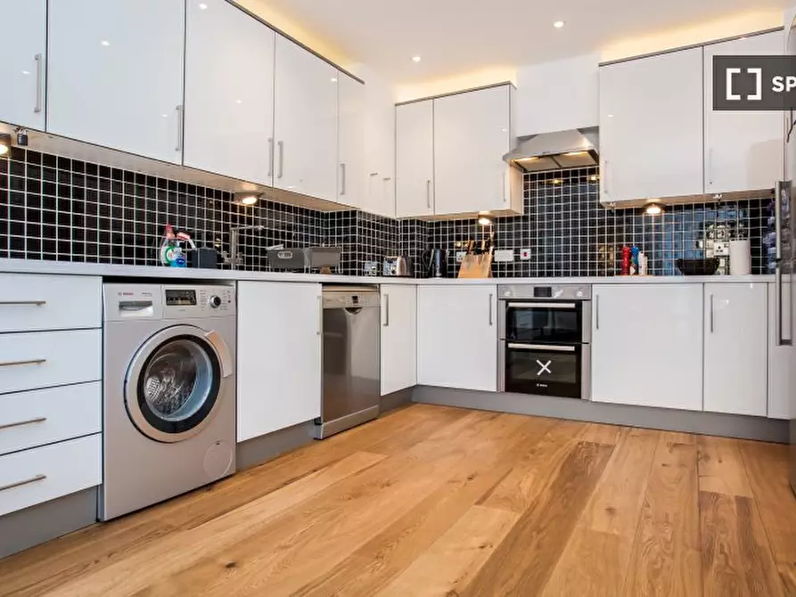 Immagine 5 di Appartamento in affitto  in Flat Triangle Court a Camberwell