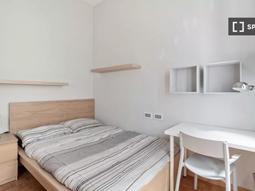 Immagine 3 di Camera condivisa in affitto  in Via Orti a Milano