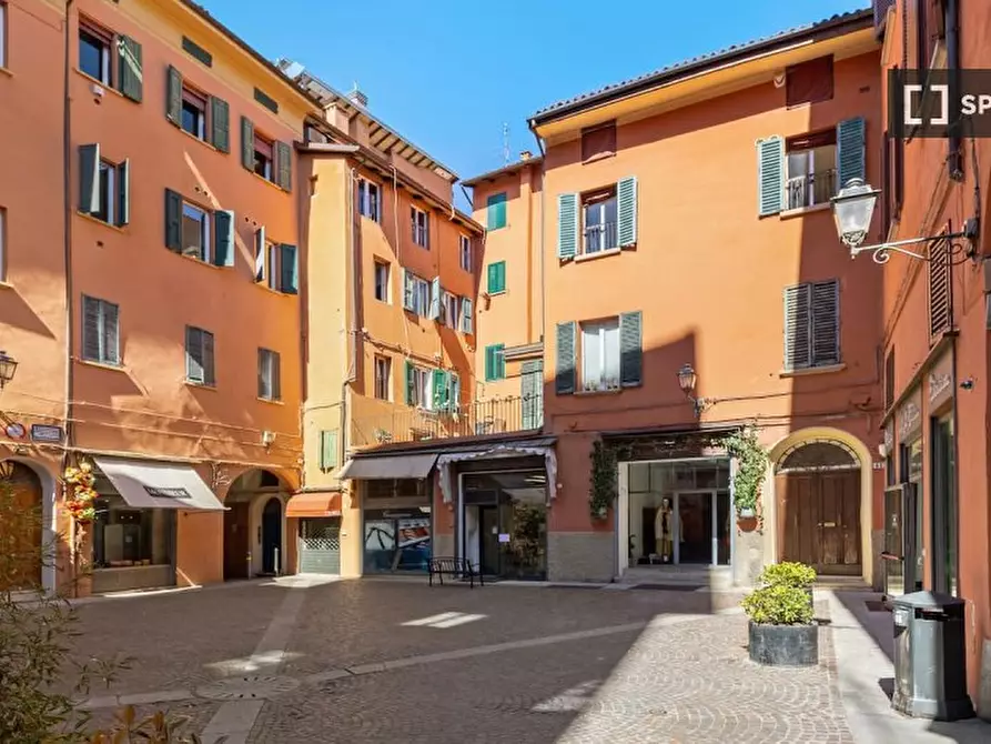 Immagine 6 di Appartamento in affitto  in Corte de Galluzzi a Bologna