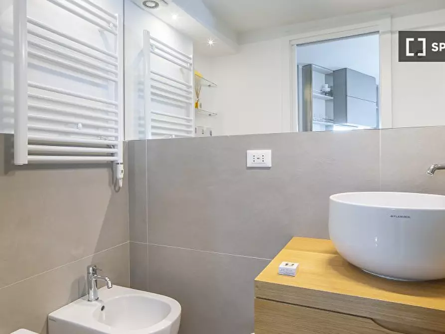 Immagine 11 di Appartamento in affitto  in Via dell'Arco della Ciambella a Roma