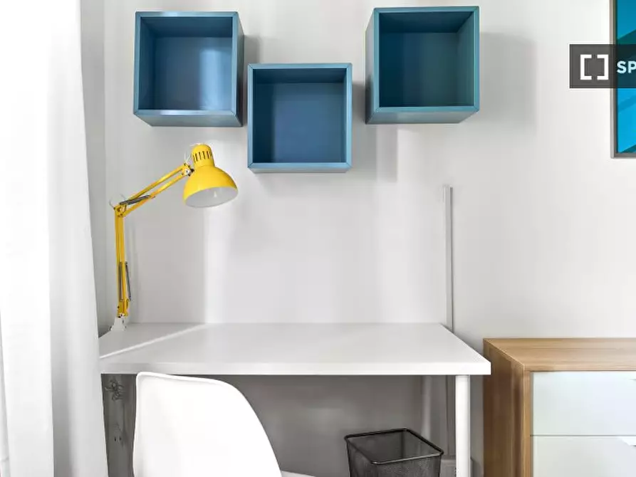 Immagine 2 di Camera condivisa in affitto  in Via Federico Tesio a Milano