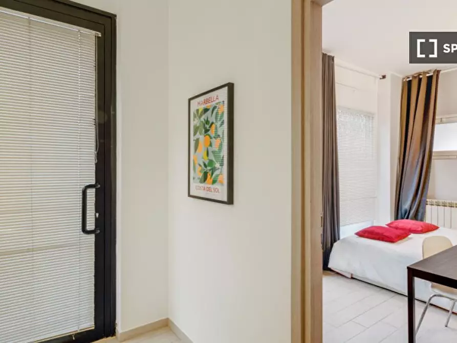 Immagine 17 di Camera condivisa in affitto  in Via Antonio Fogazzaro a Milano