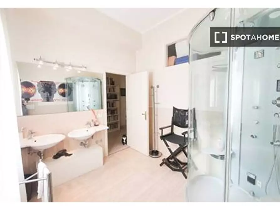 Immagine 13 di Appartamento in affitto  in Via Merulana a Roma