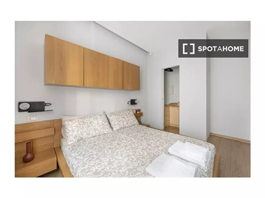 Immagine 8 di Appartamento in affitto  in Via Edoardo Jenner a Roma