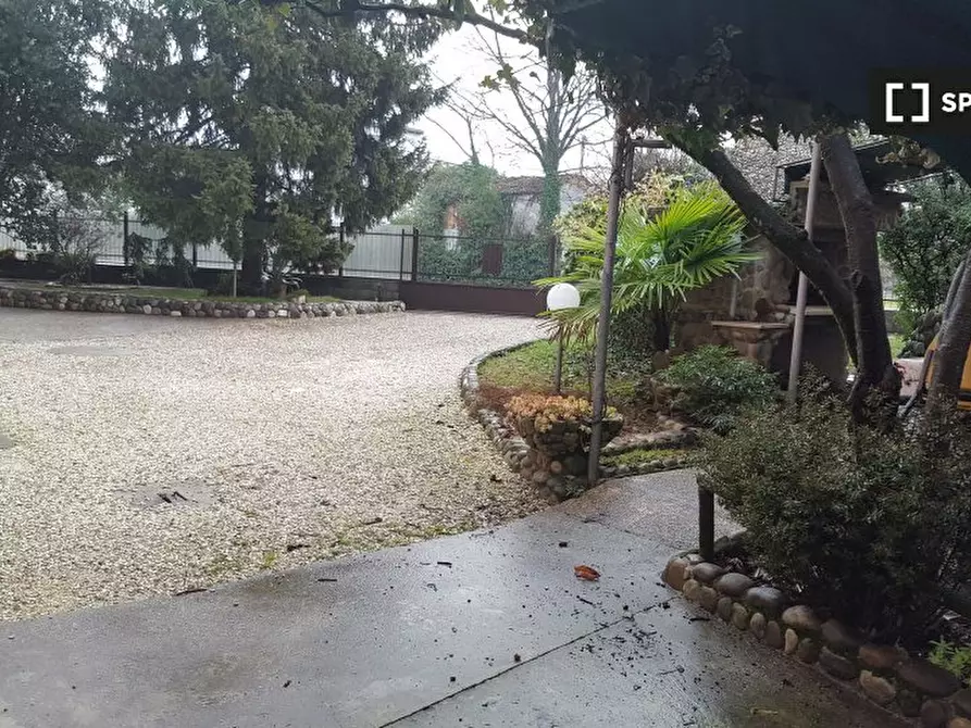 Immagine 11 di Camera condivisa in affitto  in Via Plebiscito a Padova