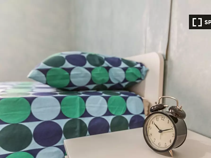 Immagine 6 di Camera condivisa in affitto  in Via Statilio Ottato a Roma