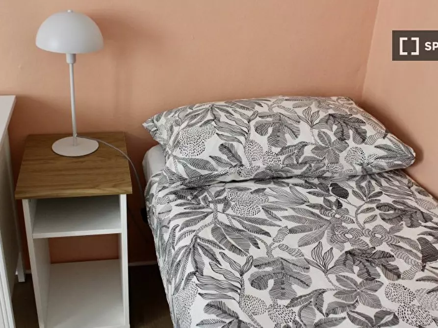 Immagine 6 di Camera condivisa in affitto  in Via Monte Rosa a Torino