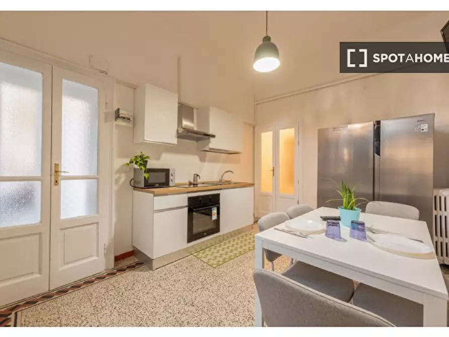 Immagine 5 di Camera condivisa in affitto  in Viale Giovanni da Cermenate a Milano