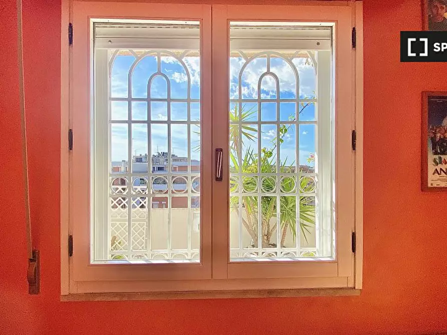 Immagine 9 di Camera condivisa in affitto  in Via Giuseppe Dessì a Roma