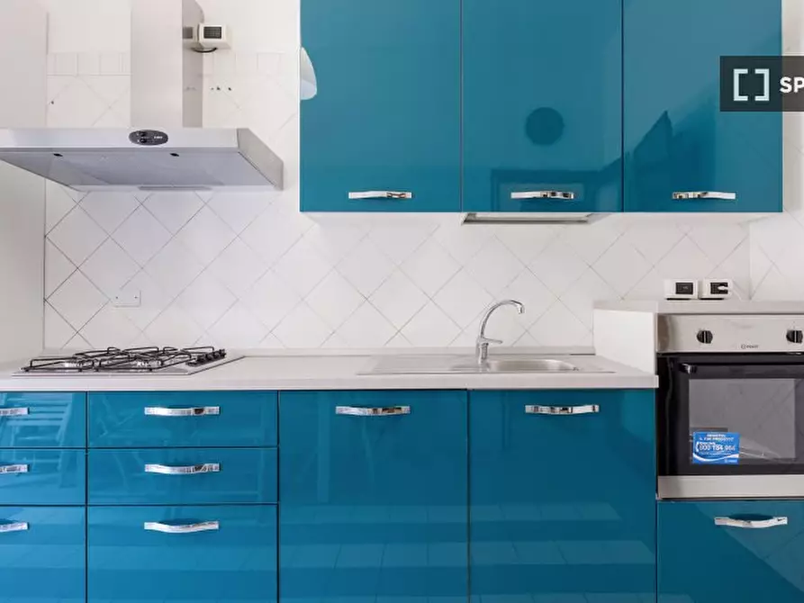 Immagine 16 di Camera condivisa in affitto  in Via Curtatone a Milano