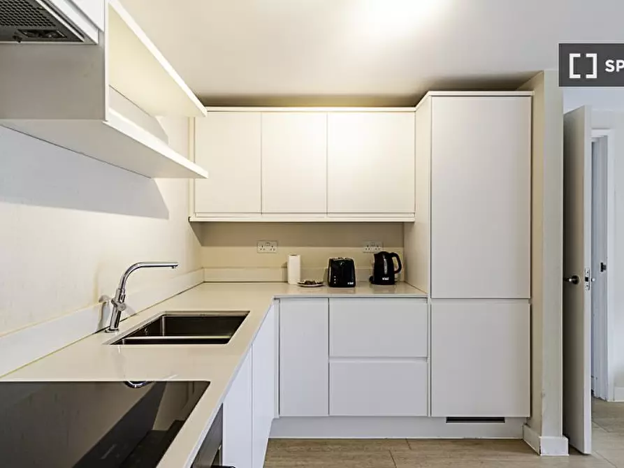 Immagine 9 di Appartamento in affitto  in Flat a 