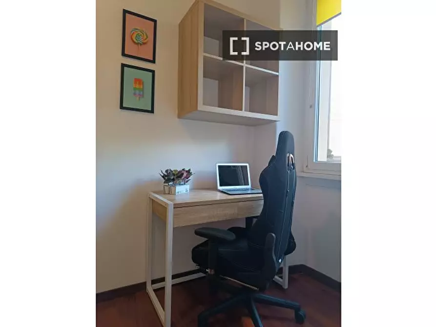 Immagine 3 di Camera condivisa in affitto  in Via Francesco Melzi d'Eril a Milano