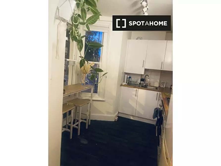 Immagine 3 di Camera condivisa in affitto  in Clapham Common South Side a Lambeth