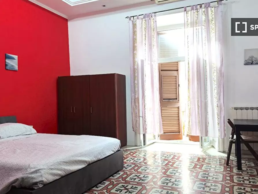 Immagine 2 di Camera condivisa in affitto  in Via Napoleone III a Roma