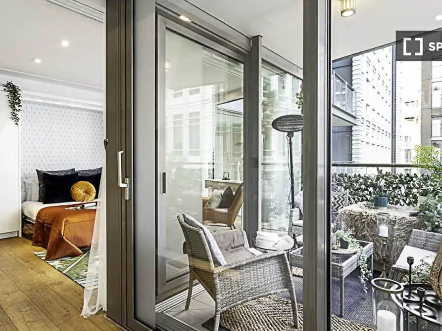 Immagine 18 di Ufficio in affitto  in Central Saint Giles Piazza a Camden Town