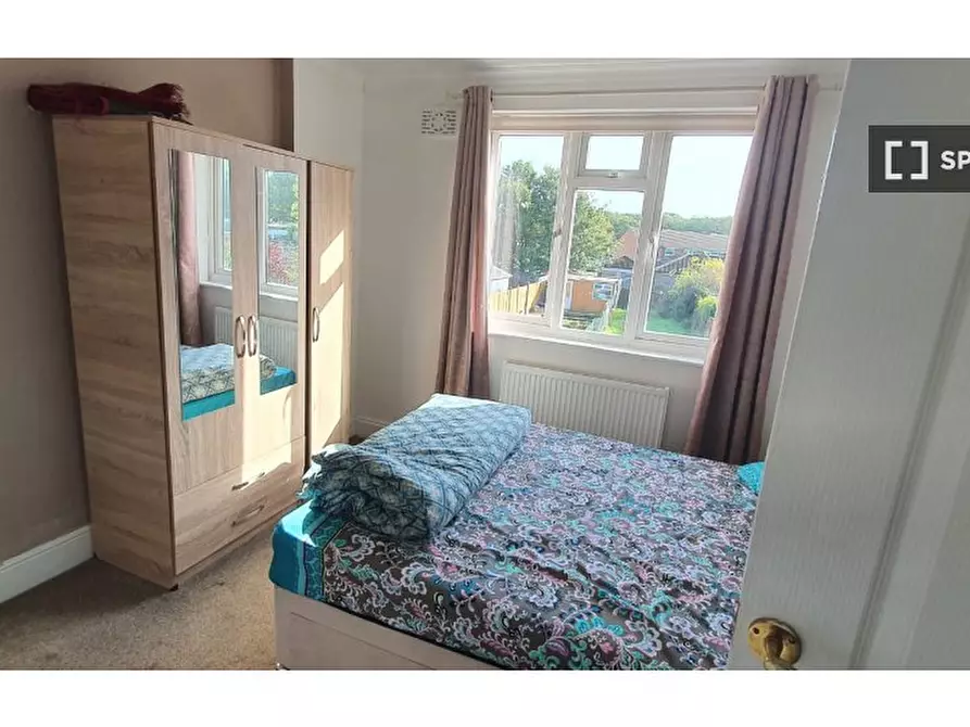 Immagine 7 di Camera condivisa in affitto  in Woodcroft Cres a Hillingdon