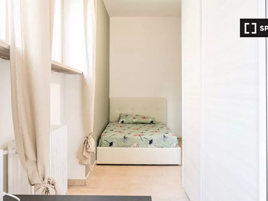 Immagine 17 di Camera condivisa in affitto  in Via Mac Mahon a Milano