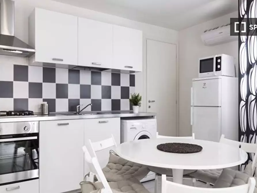 Immagine 12 di Camera condivisa in affitto  in Largo Cavalieri di Malta a Milano