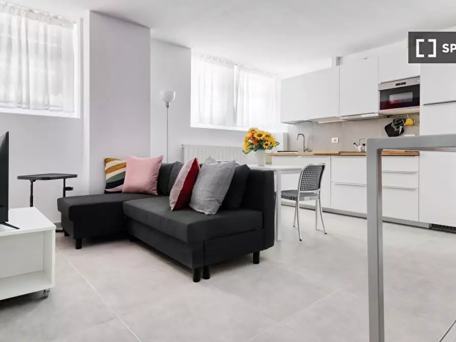 Immagine 10 di Appartamento in affitto  in Via Ravizza a Milano