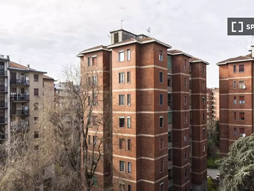 Immagine 17 di Camera condivisa in affitto  in Via Salvatore Barzilai a Milano