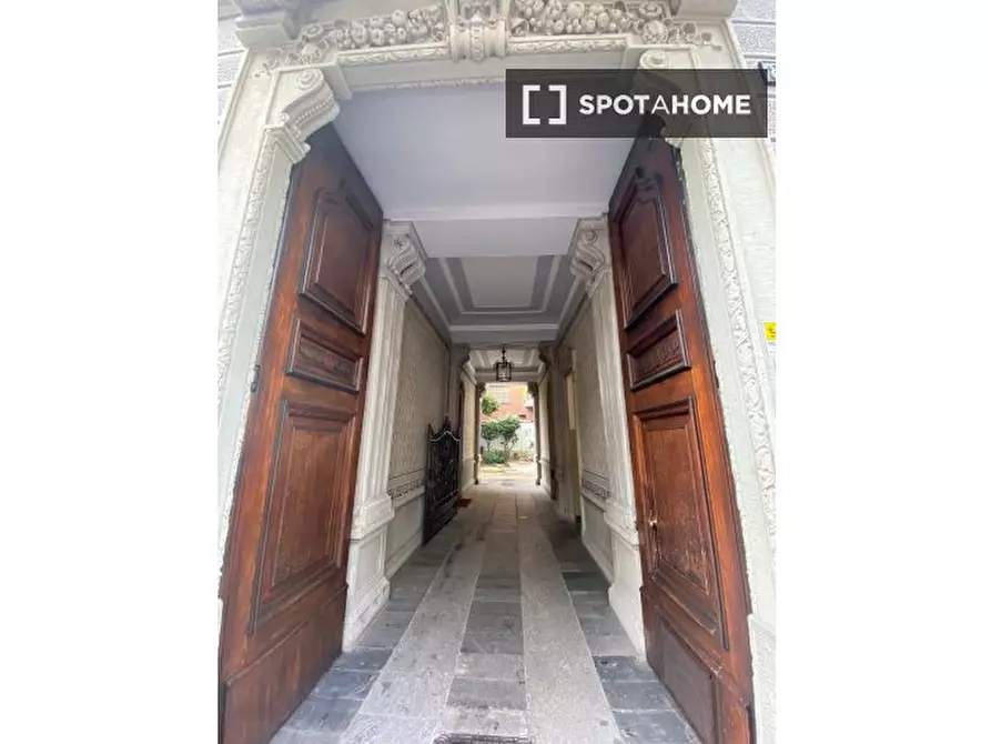Immagine 10 di Camera condivisa in affitto  in Viale Lazio a Milano