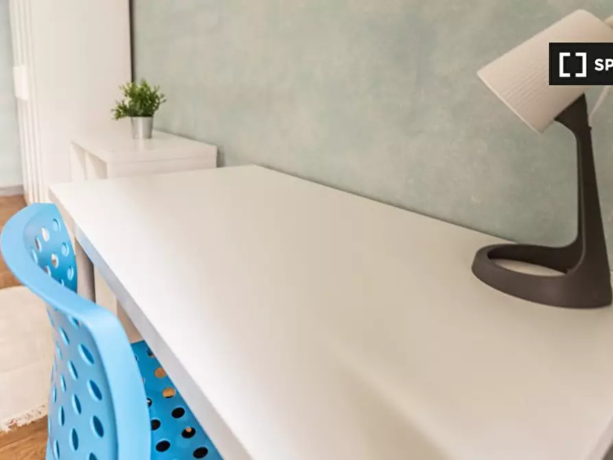 Immagine 8 di Camera condivisa in affitto  in Via Statilio Ottato a Roma