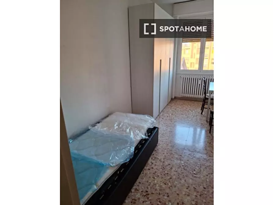 Immagine 10 di Camera condivisa in affitto  in Via Francesco Primaticcio a Milano