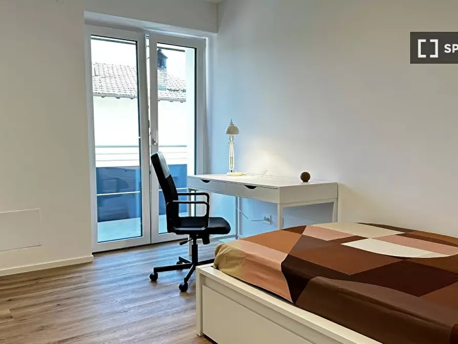 Immagine 17 di Camera condivisa in affitto  in per Cognola a Trento