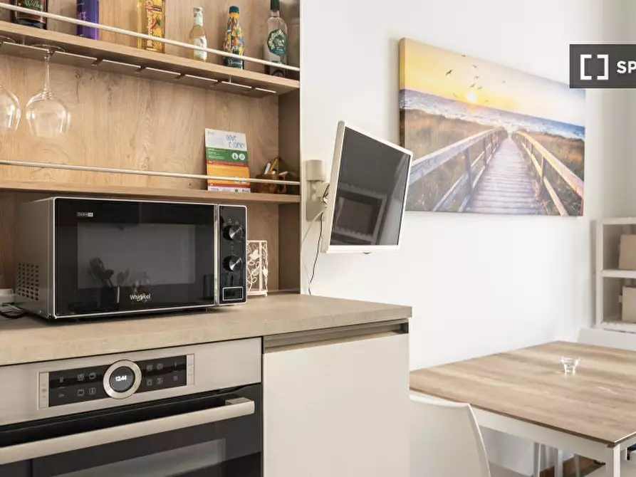 Immagine 11 di Appartamento in affitto  in Via Giuseppe Compagnoni a Milano