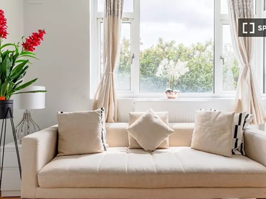 Immagine 12 di Appartamento in affitto  in Deeley Rd a Lambeth