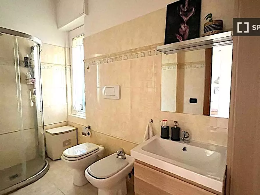 Immagine 8 di Camera condivisa in affitto  in Via Monte Rosa a Genova