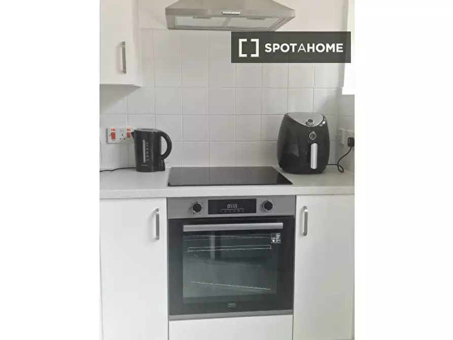 Immagine 10 di Ufficio in affitto  in Ixworth Pl a Kensington