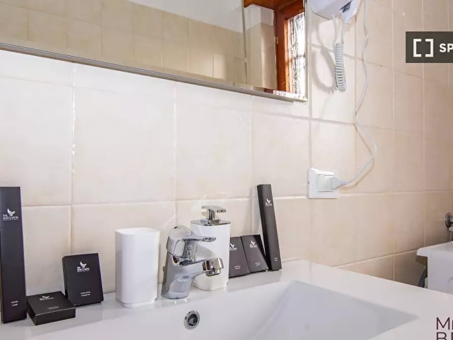 Immagine 12 di Camera condivisa in affitto  in Via Ferdinando Quartieri a Roma