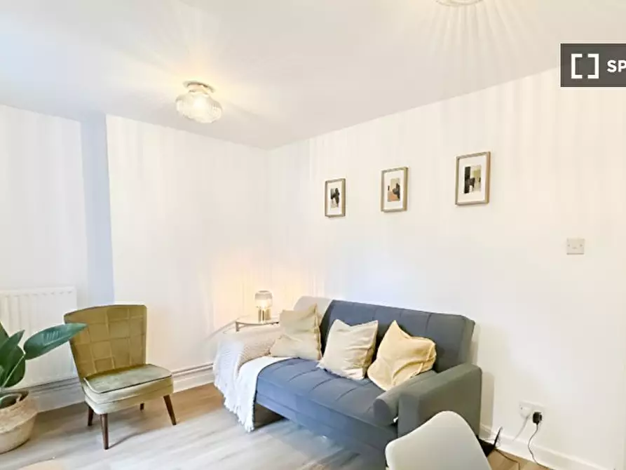 Immagine 2 di Appartamento in affitto  in Bellefields Rd a Lambeth