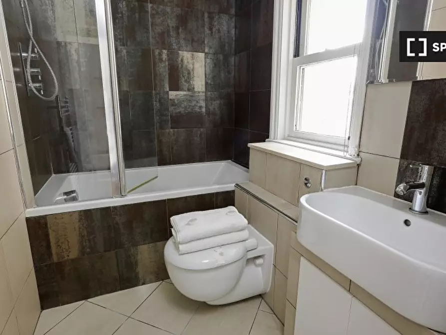 Immagine 16 di Appartamento in affitto  in B Mornington Terrace a Camden Town