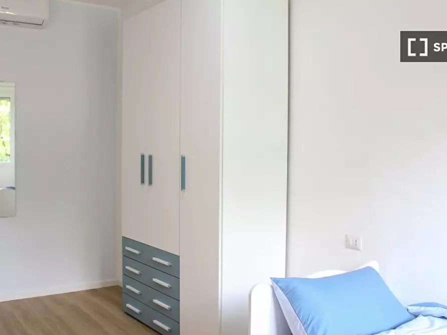 Immagine 4 di Camera condivisa in affitto  in Via Privata Paternò a Milano